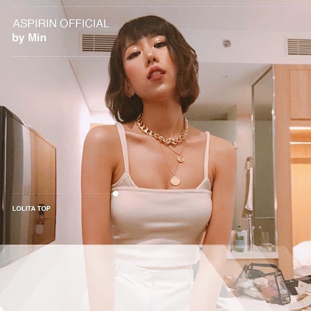 Áo croptop Aspirin