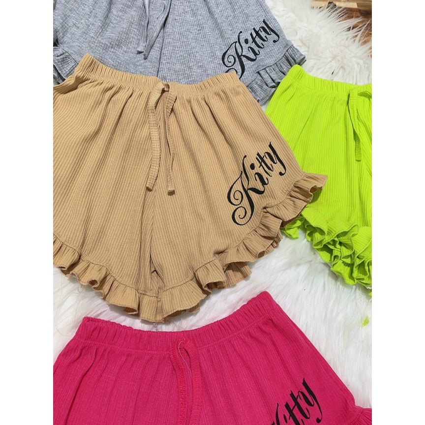 quần đùi xòe in chữ kit ty hot chất gân