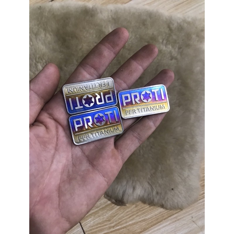 tem titan proti cho mọi dong xe