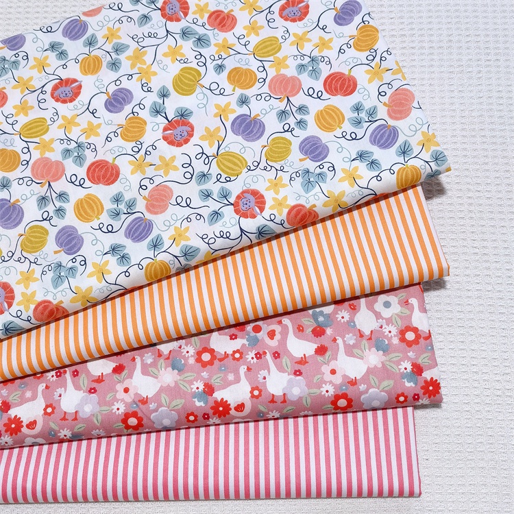 Vải cotton 160Cm / 60 '' Họa Tiết Hoạt Hình Kẻ Sọc / Quả Bí Ngô / Ngỗng Nhiều Màu Xinh Xắn