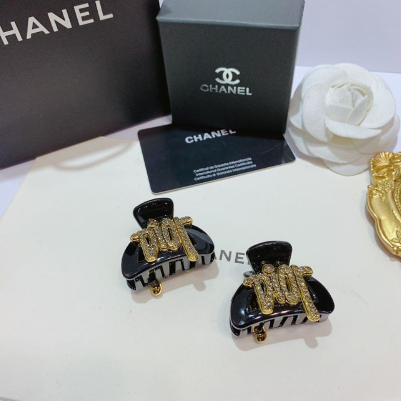 cặp càng cua dior