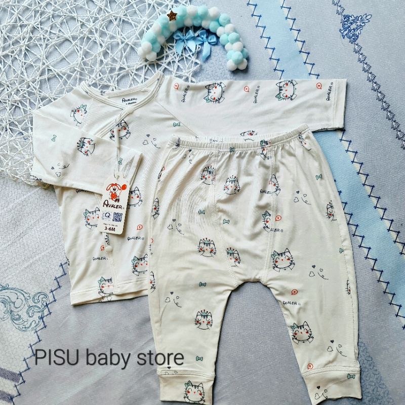 Avaler - Bộ dài tay cài chéo sợi tre mềm mướt êm dịu cho da bé