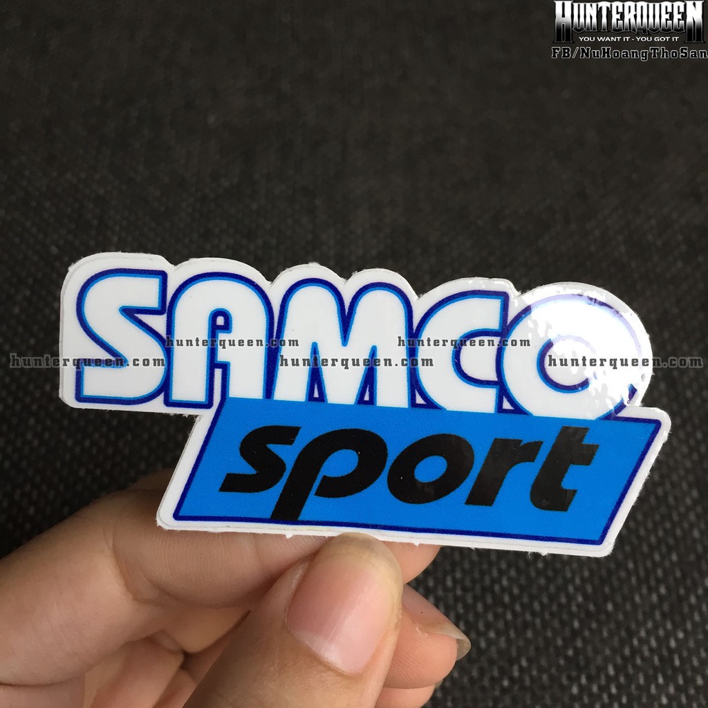 SAMCO[7.5x3.5cm] decal cao cấp chống nước, sắc nét, bền màu, dính chặt. Hình dán logo trang trí mọi nơi