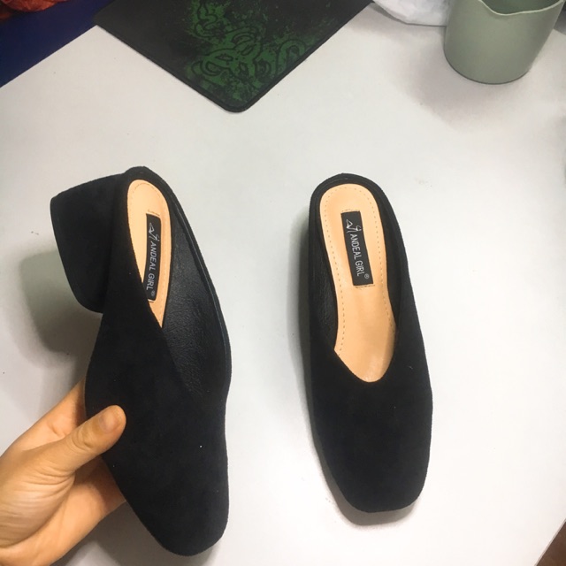 Dép sục xinh