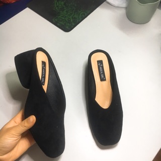 Dép sục xinh