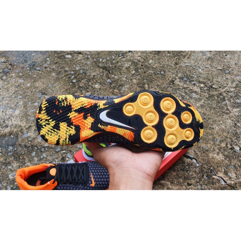 Giày Bóng Đá Lunar Gato React IC