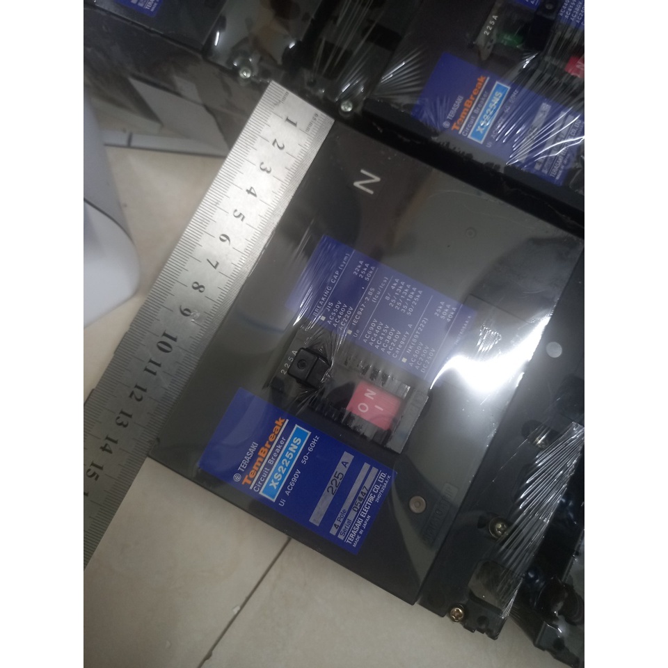 CB NHẬT BẢN 3 PHA 4 CỰC 100A 225A MCCB