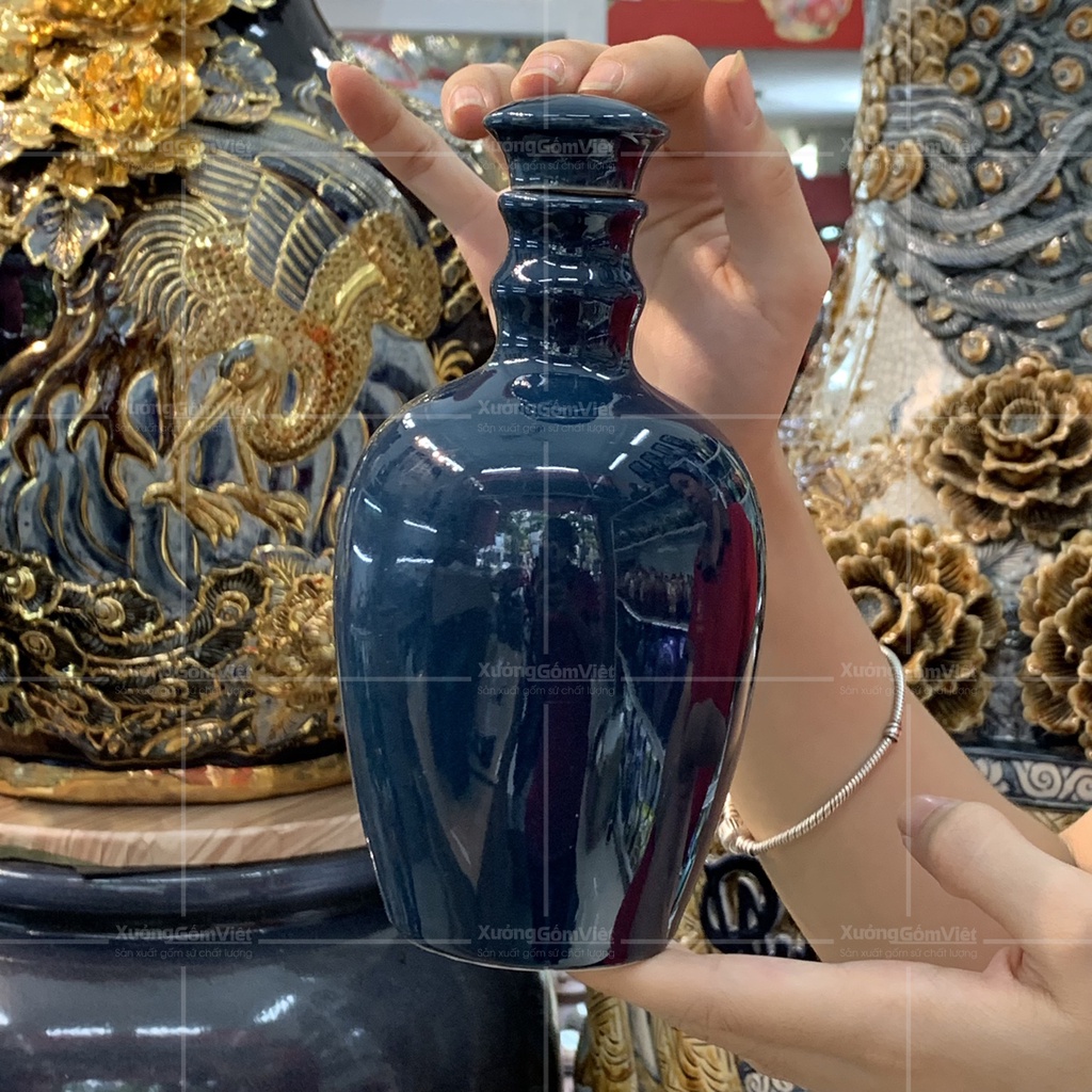 Nậm đựng rượu sứ Bát Tràng dung tích 600ml màu xanh và đen