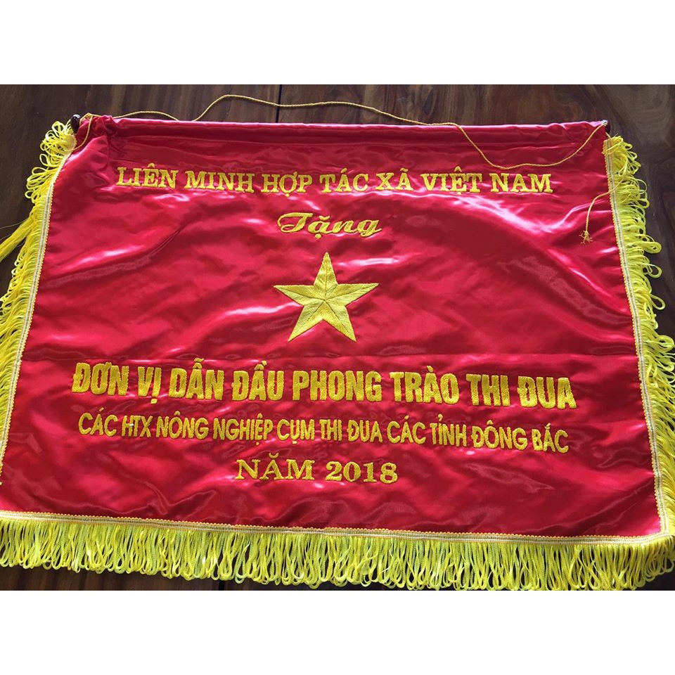 Chè Thái Nguyên Tân Cương HẢO ĐẠT Tôm Nõn Đặc Biệt Ấm Vàng  200g/ 1hộp