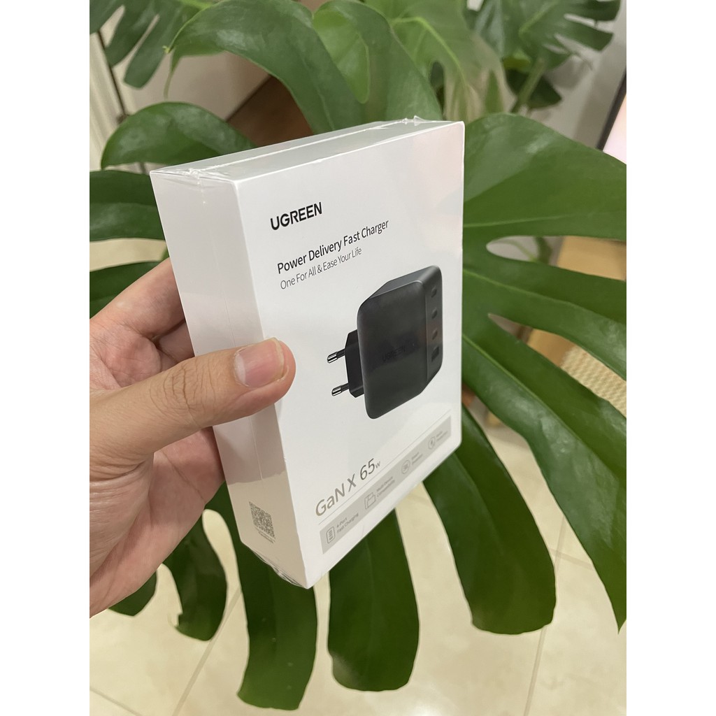 Cốc Sạc UGREEN 65W GaN 4 Cổng Sạc Nhanh Power PD 3.0 Dành cho iPhone, Samsung, Macbook, Laptop