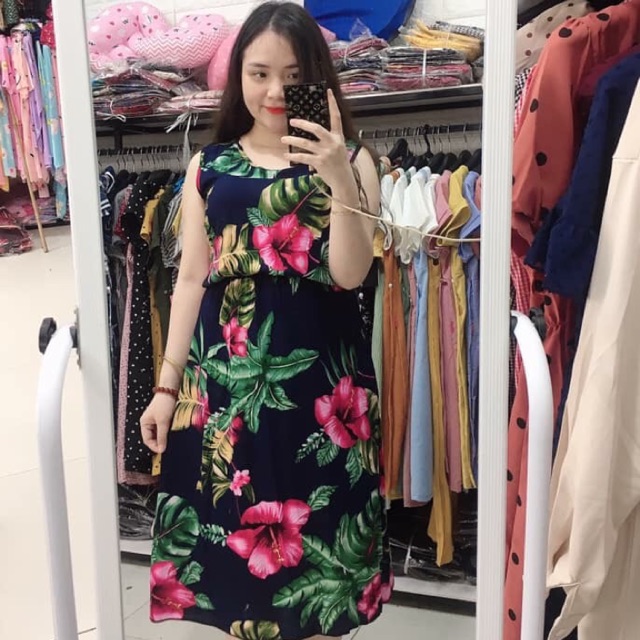 Váy lanh bầu bí bon chen