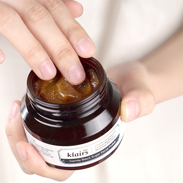 Tẩy Da Chết Dear Klairs Gentle Black Sugar Facial Polish Dưỡng Ẩm, Sáng Da Chống Lão Hóa 110g