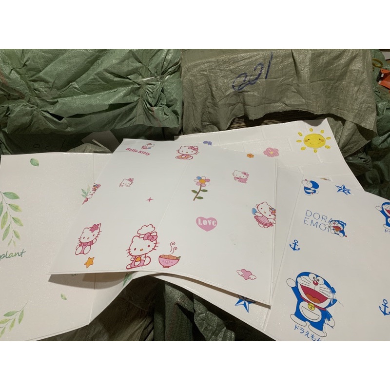 Xốp dán tường 3d hình cá dành cho trẻ em 5mm 70x77cm