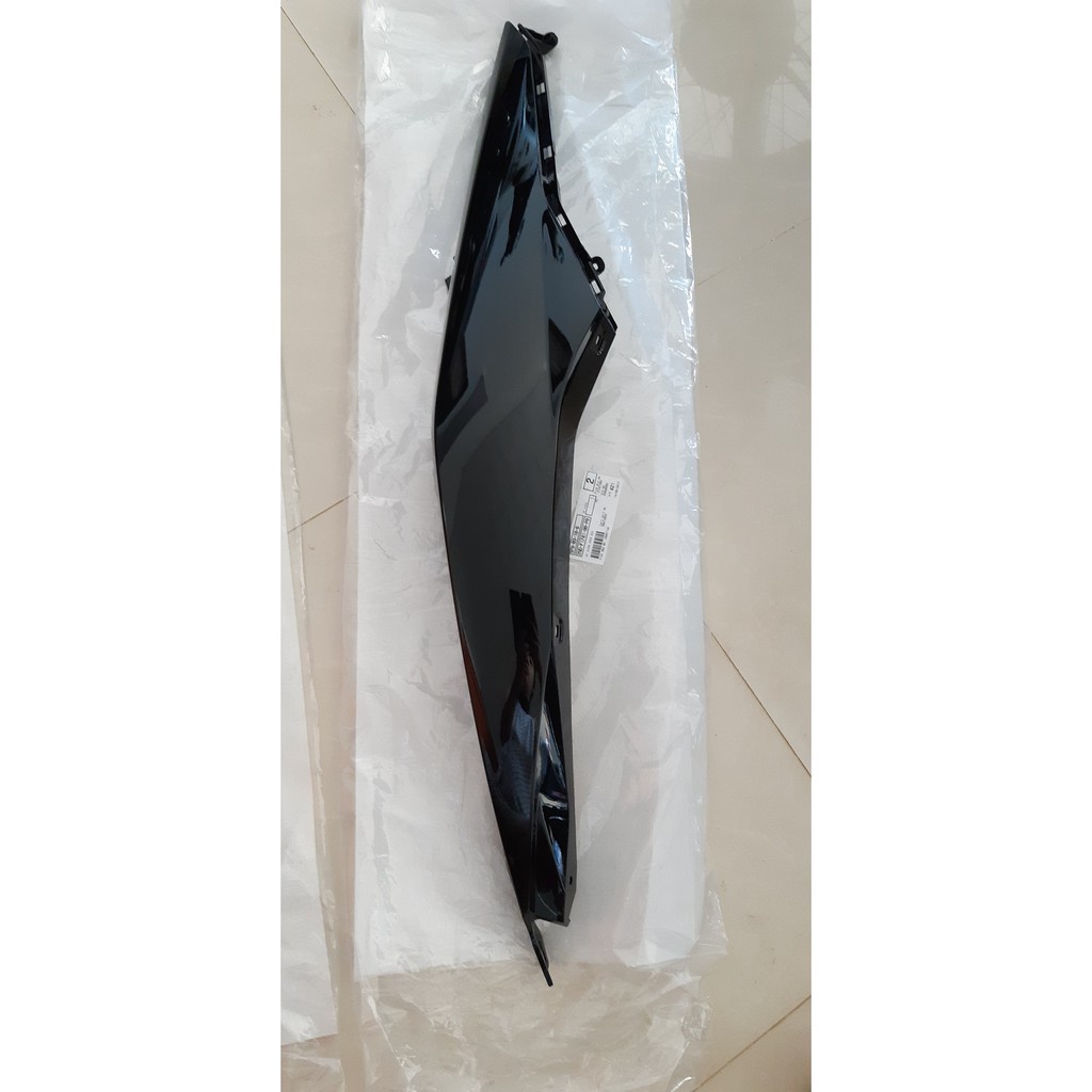 Ốp sườn Exciter 150 đen Yamaha