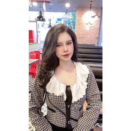 áo kẻ cổ bèo thô trắng viền đen