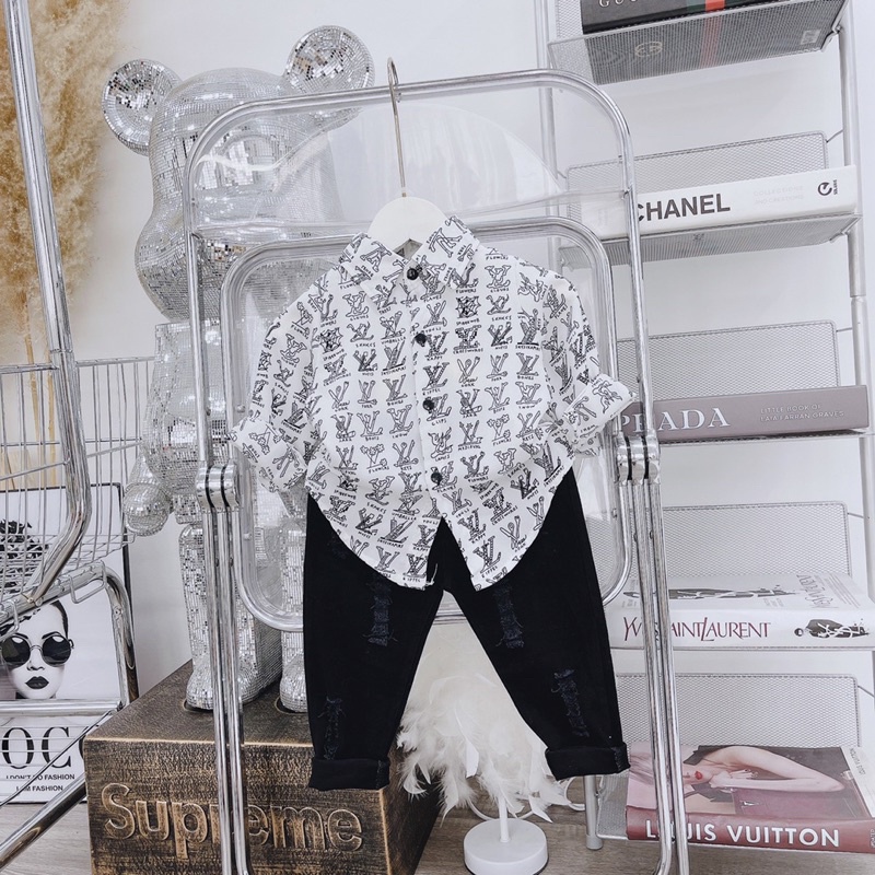 (jean baby) Áo sơ mi lụa dài tay hoạ tiết cực chất cho bé trai(8-23kg)