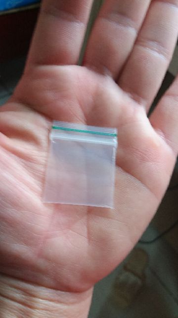 100 chiếc túi zip mini nhỏ nhất  đủ size từ 1.5x2-4x6, loại dày đẹp