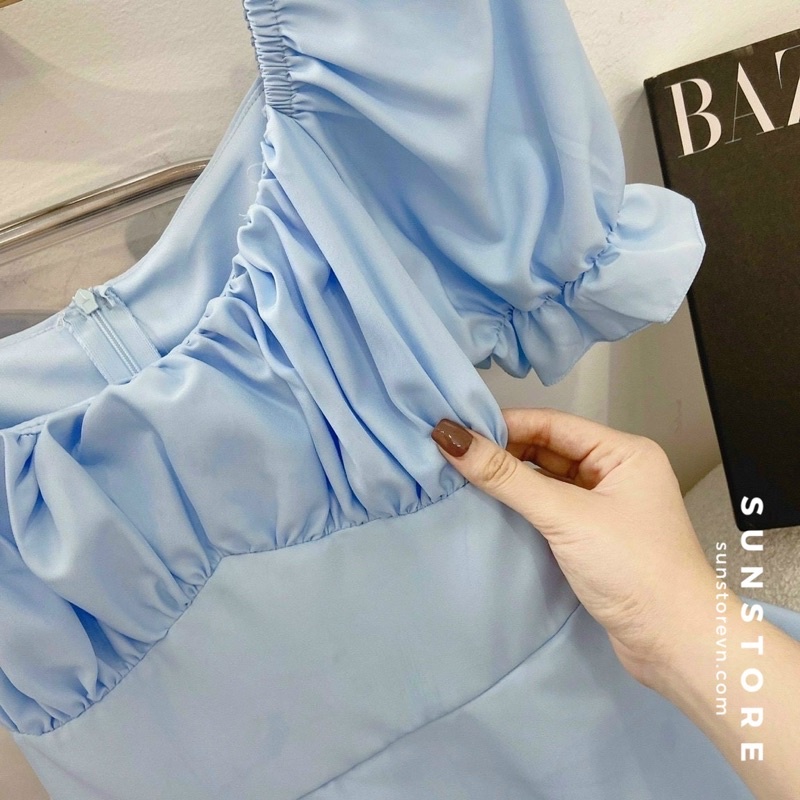 Jumsuit xanh xếp ly ngực thắt dây eo bèo tầng