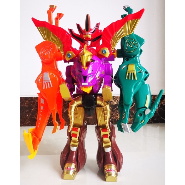 Lắp ráp siêu nhân gao Icarus