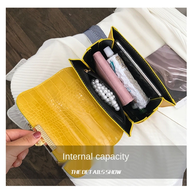 Túi đeo vai thời trang cho nữ