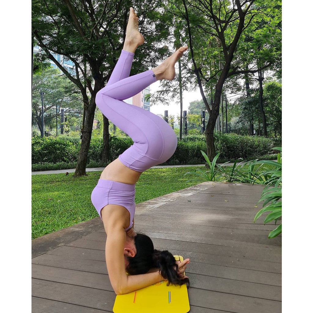 Miếng lót đầu tập Handstand - Thư viện Yoga - Chất liệu cao su, Kích thước 64cm x 34cm, dày 4,2mm