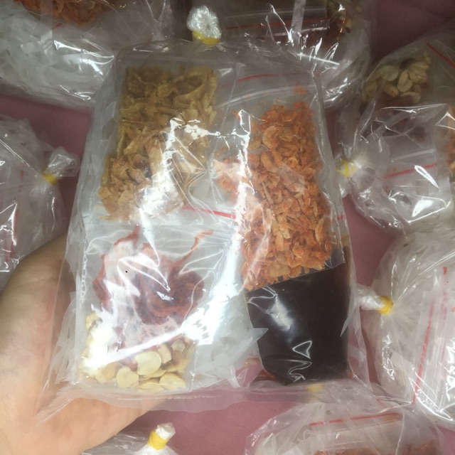 Bánh tráng trộn