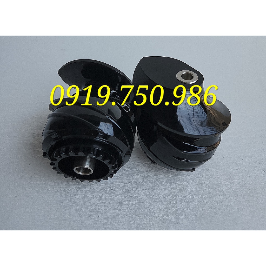 Trục ép  của máy ép chậm SAVTM JE07 hàng tách bộ