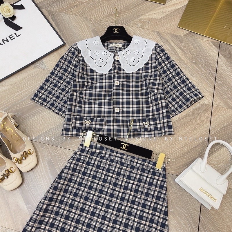 Set áo sơ mi cổ ren mix chân váy kẻ thô nt closet