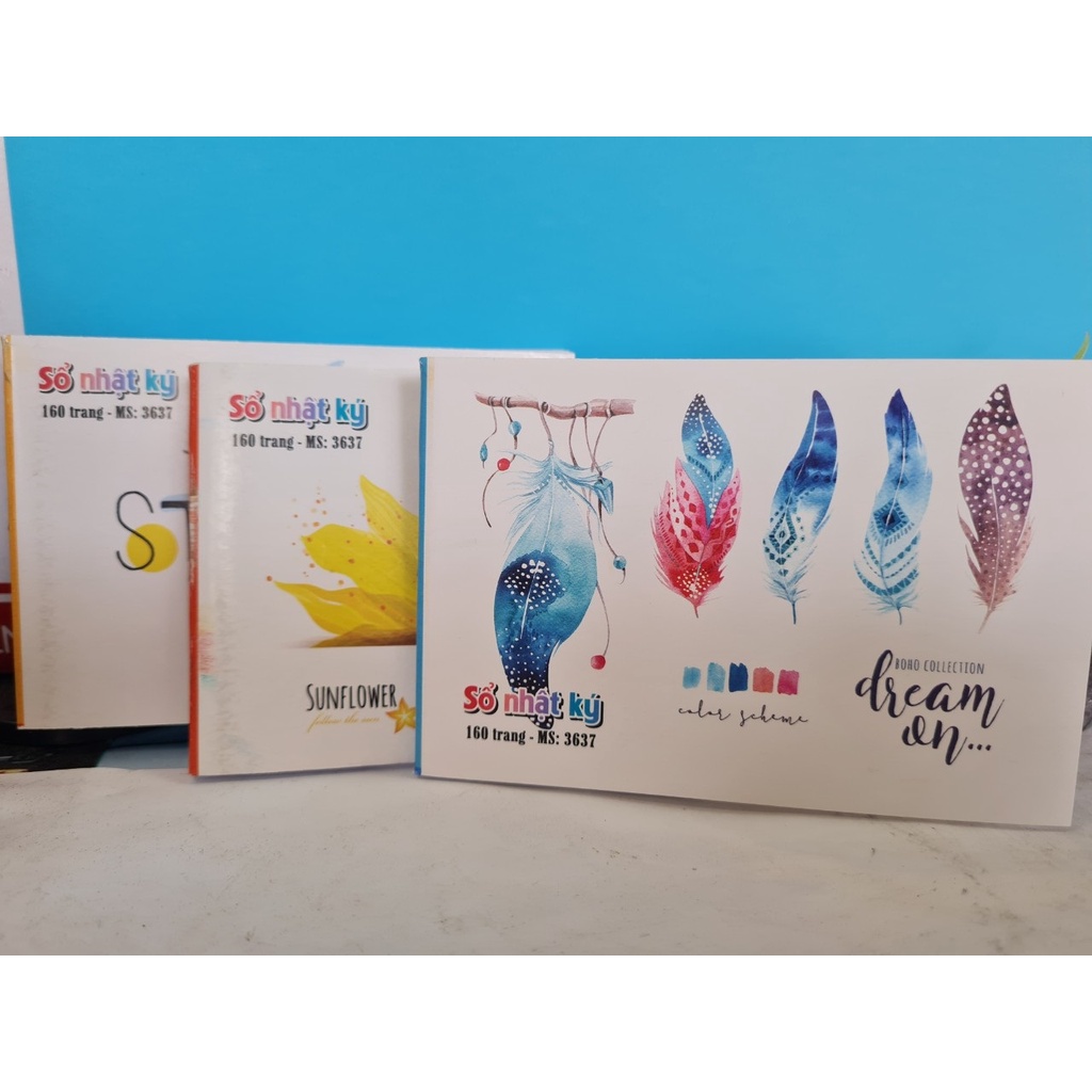 Sổ ghim 160 trang Hải Tiến 3637 I Sổ nhật ký kẻ caro nhỏ gọn - 1 quyển