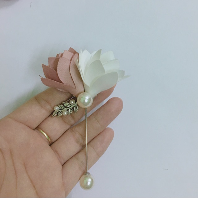 Cài áo hoa ngọc lan hồng