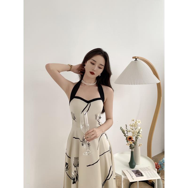 Đầm Cổ Yếm Cột Dây Họa Tiết Hoa Hồng Mực Phong Cách Retro Dành Cho Nữ