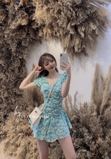 Đầm body nhún hông
