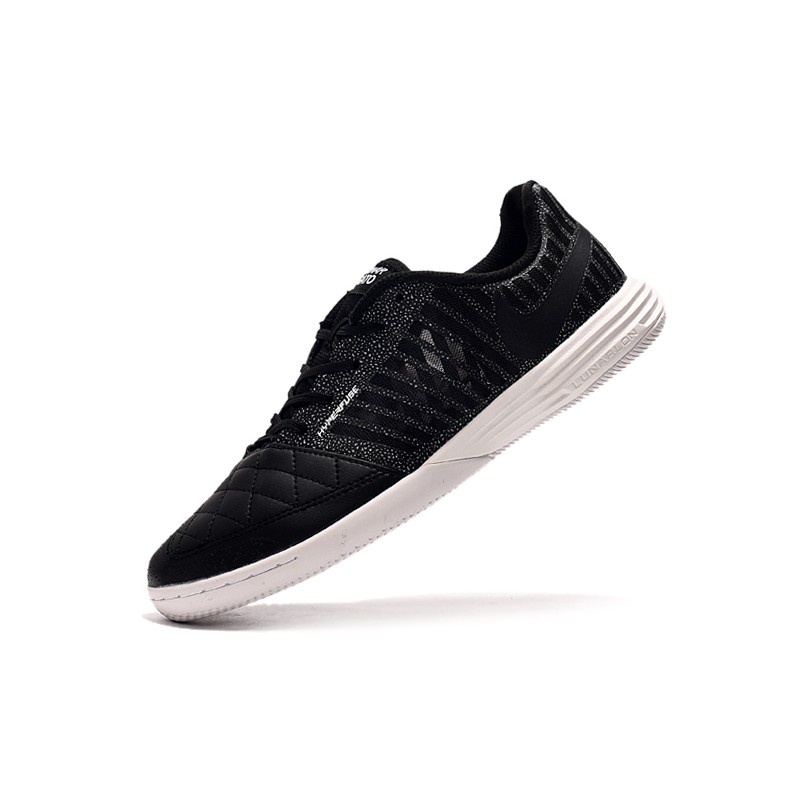 Giày bóng đá đế bằng LUNAR GATO màu đen -nh7 '