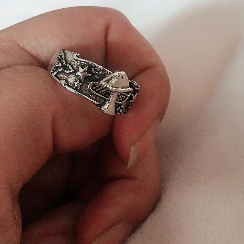 Nhẫn Đeo Tay Kim Loại Khắc Hoa Đính Đá Phong Cách Cổ Điển Cho Nữ