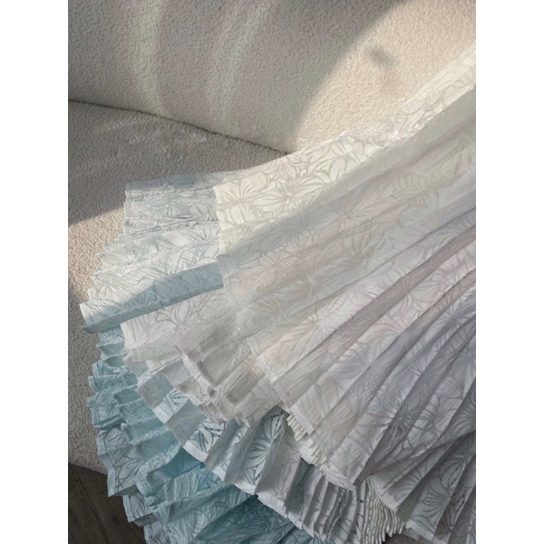 Đầm suông ren thêu 2 dây dập ly