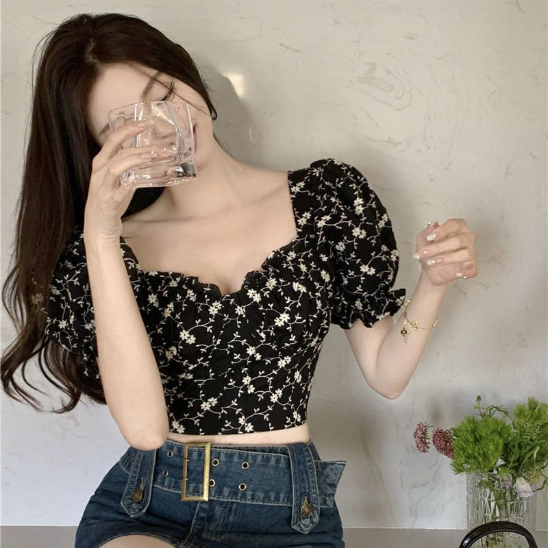 Áo Croptop Tay Ngắn Hoạ Tiết Hoa Duyên Dáng Nữ Tính❤️