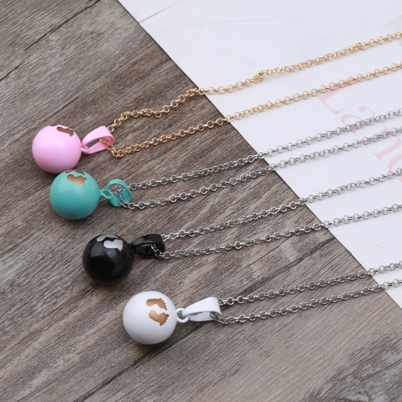 Vòng cổ Mặt Hình Dấu Chân Em Bé Rực Rỡ