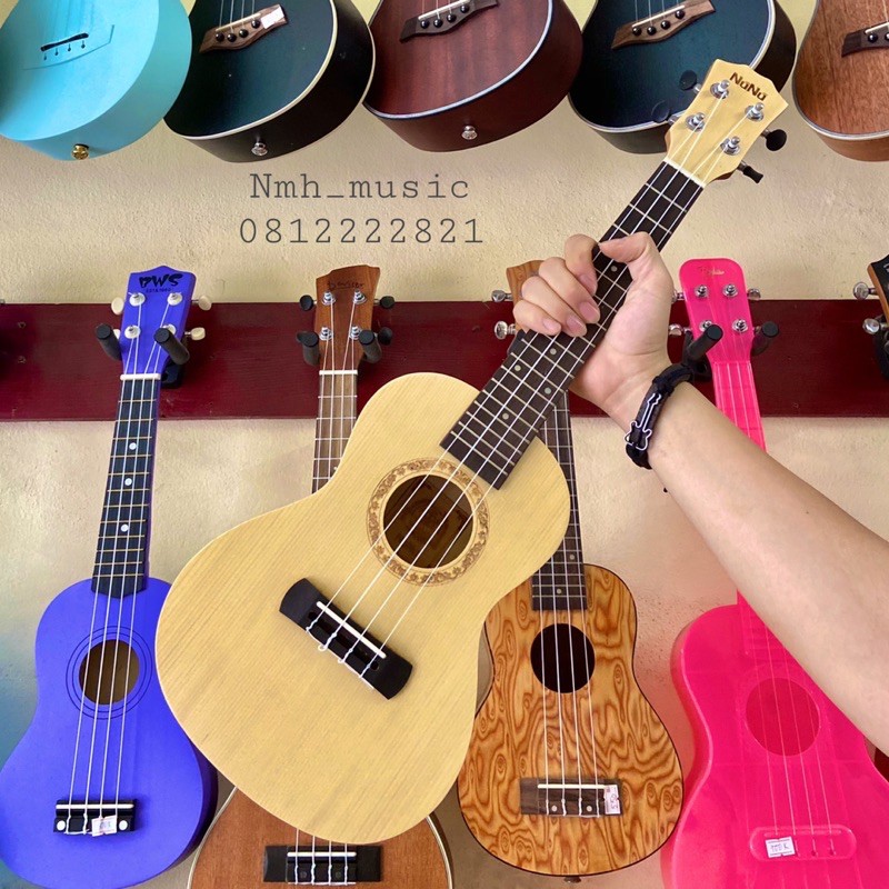 Ukulele Concert Full Gỗ Tốt - tặng đủ phụ kiện