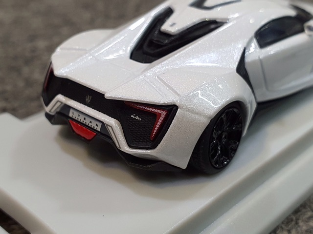 Xe Mô Hình Lykan Hypersport 1:64 Smallcarart ( Trắng )