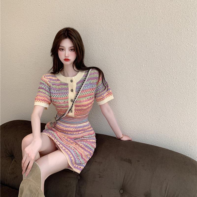 CHANEL Đầm dệt kim dáng ôm kẻ sọc màu cầu vồng thời trang mùa hè cho nữ
 | BigBuy360 - bigbuy360.vn
