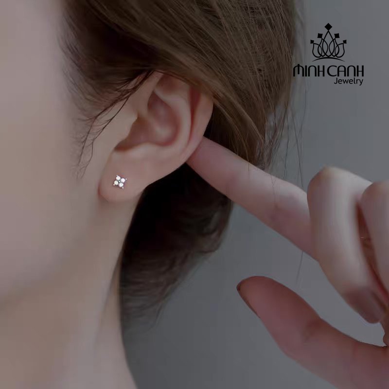Bông Tai Nụ 4 Lá Nhí Minh Canh Jewelry