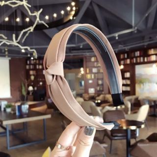 Cài tóc người  lớn nhiều màu.