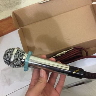 Micro có dây cao cấp KTV