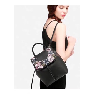 Balo thêu Charles Keith