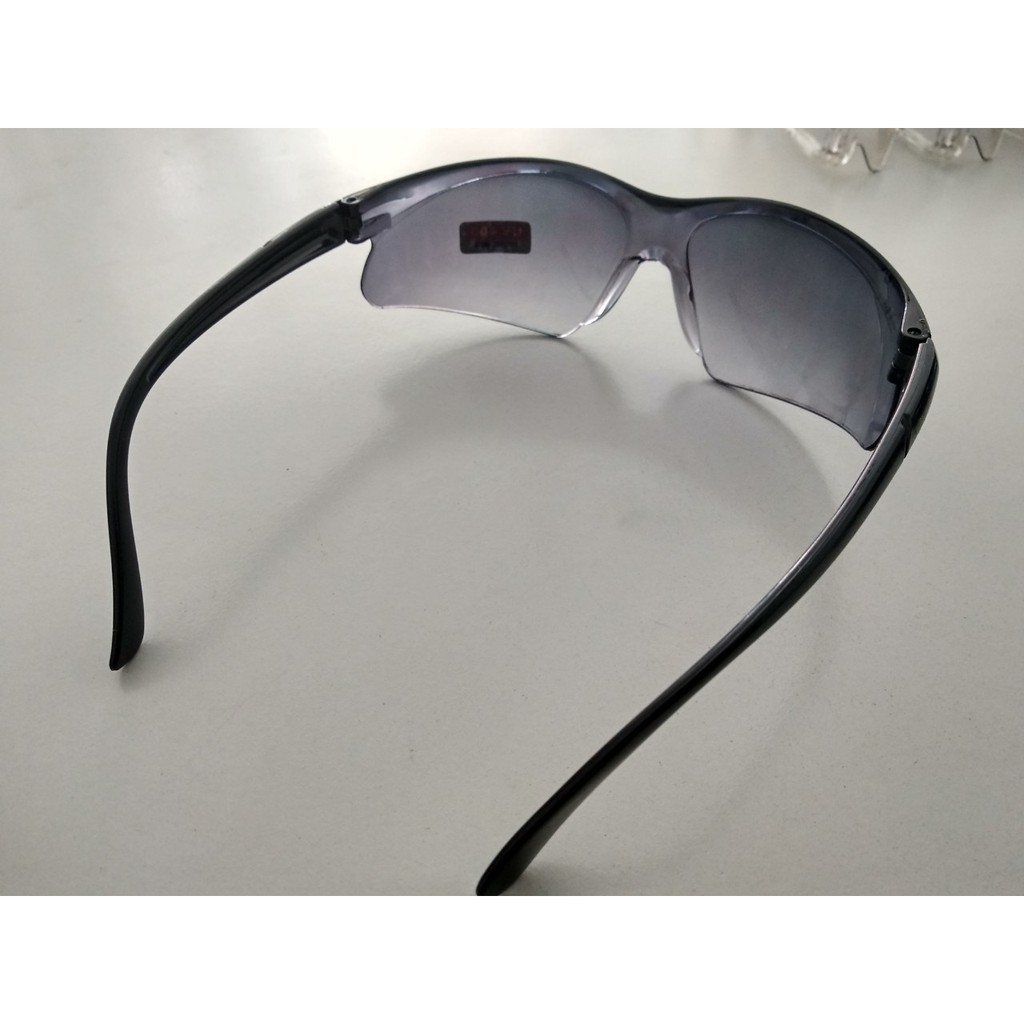 Kính bảo hộ lao động - kính đi đường chống bụi - kính dùng nhà bếp ( Kính UV ) | BigBuy360 - bigbuy360.vn