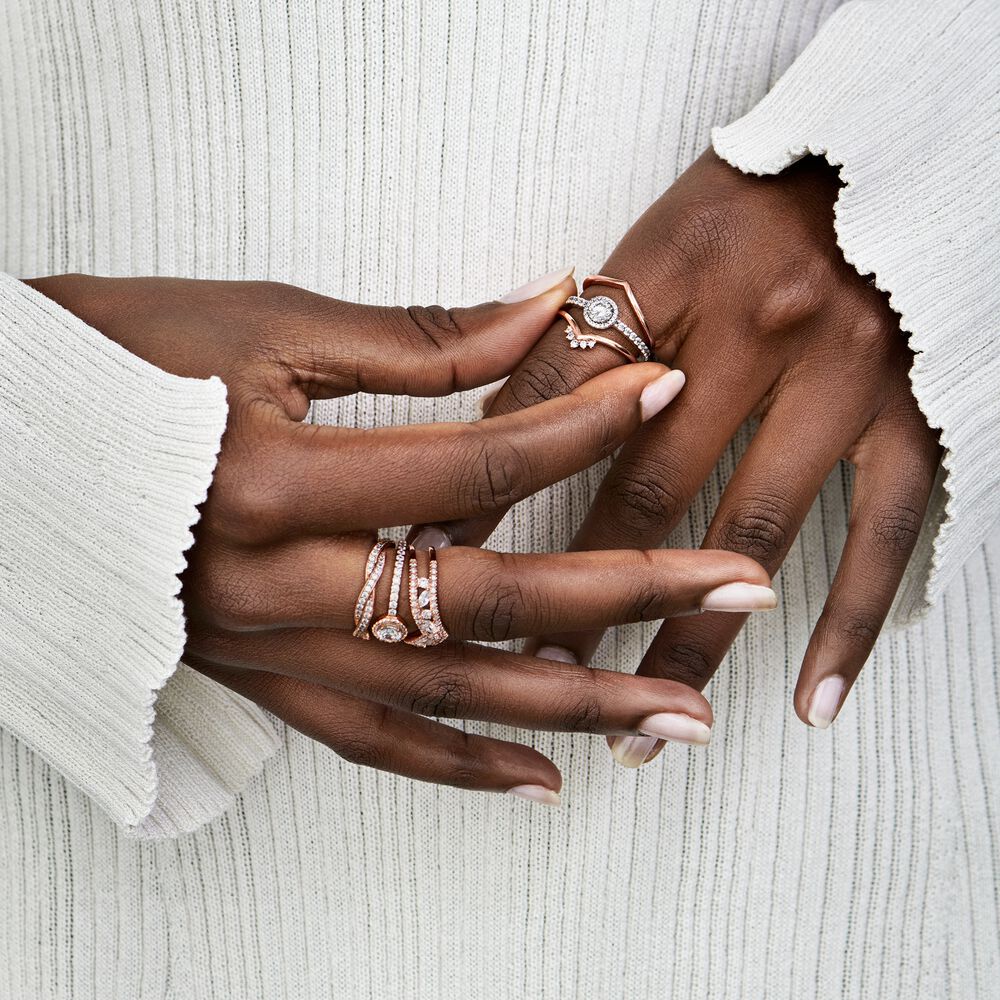 Nhẫn Đeo Tay Hình Vương Miện Xinh Xắn