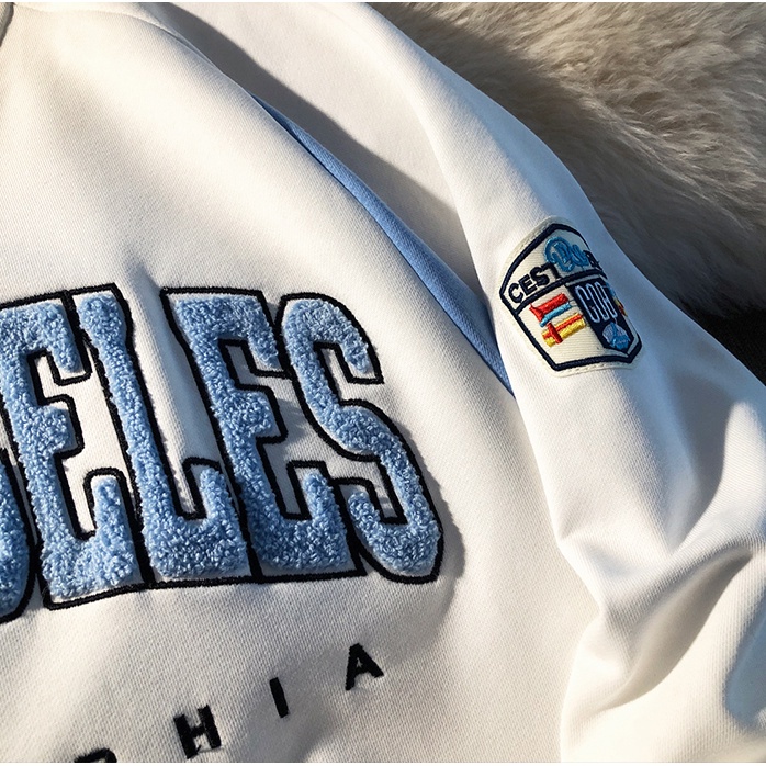 Áo Sweater Mỏng Cổ Chữ V Thêu Họa Tiết Xinh Xắn Cho Nữ | BigBuy360 - bigbuy360.vn