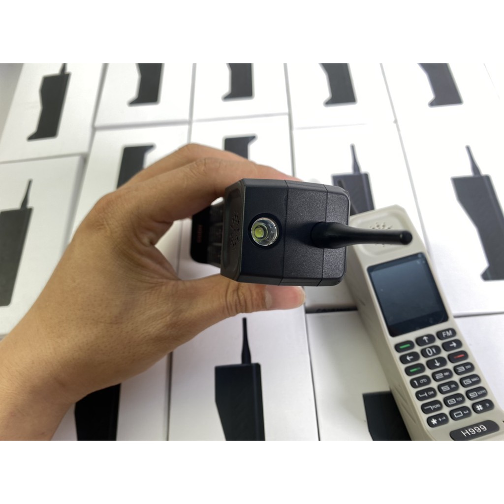 Điện Thoại Pin Khủng 4500mAh Bộ Đàm H999 Sạc Pin Cho Điện Thoại Khác Loa To Màn Hình Siêu Đẹp | BigBuy360 - bigbuy360.vn