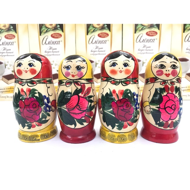 Búp bê Matryoshka Nga