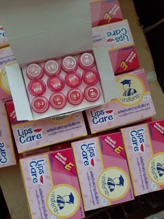 Son dưỡng môi lips care
